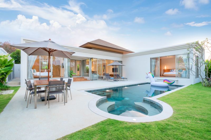 Pool Deck Repair in Des Moines, IA